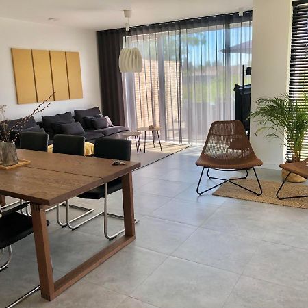 Domum Villa Dilsen-Stokkem Buitenkant foto